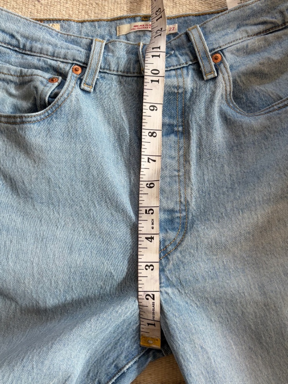Levis Ribcage Straight - Picture 8 of 13